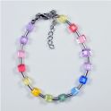 Armband mit farbigen Acryl Cubes